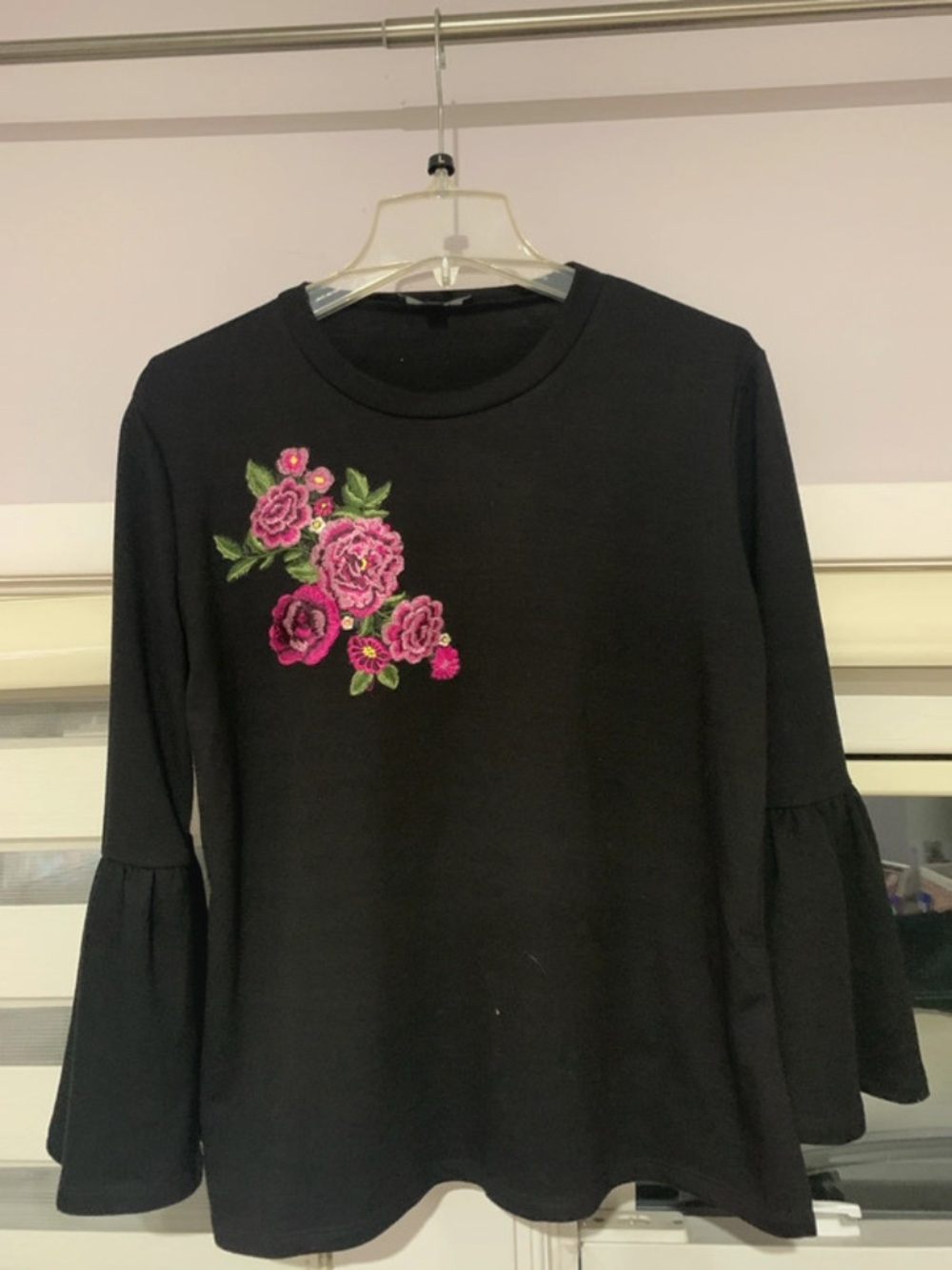 Shift Black Floral Embroidered Bell-Sleeve Top L